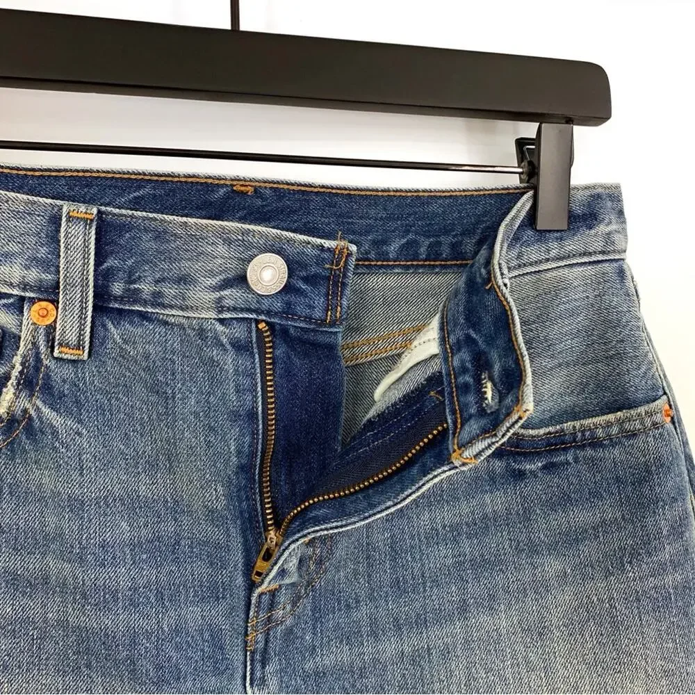 LEVI'S Blue Denim Mini Skirt Medium Wash 27 - Picture 4 of 9